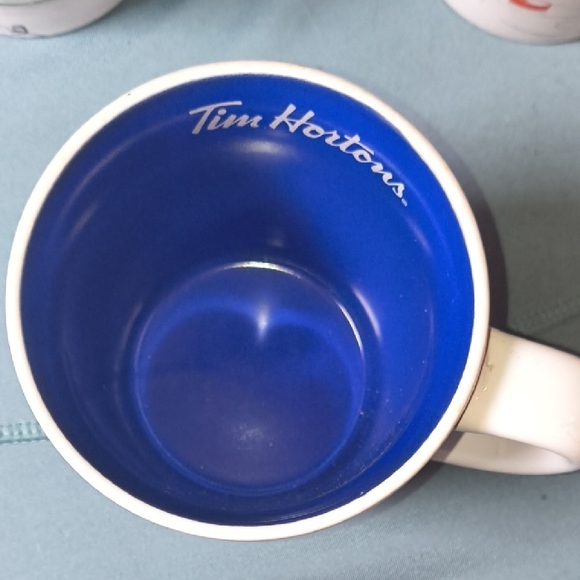 Tim Hortons Mountain Adventure Mug Trio - Skiing Hockey & Canoe - Picture 8 of 16